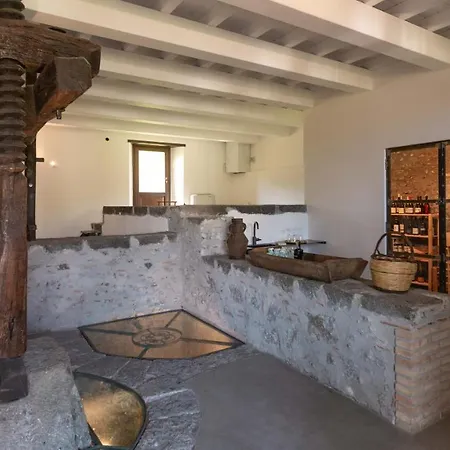 Terre Normanne 16, Emma Castiglione De Sicilia