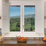 Villa Terre Normanne 10, Emma Castiglione De Sicilia